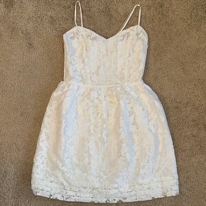 Rieley Juniors Floral Lace Dress
